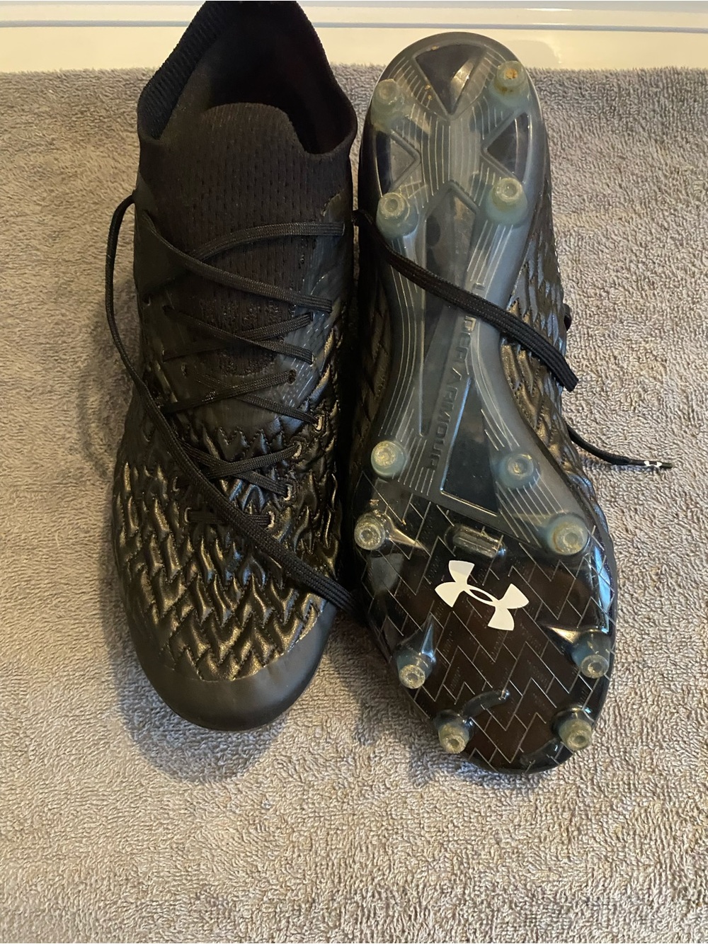 Under Armour Black Soccer/Football Cleats with Studded Sole